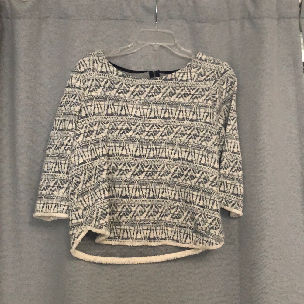 Zipper back 3/4 sleeve sweater